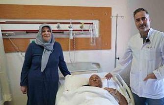 Batman’da kaynamayan omuz kırığı ters omuz protezi ameliyatıyla tedavi edildi