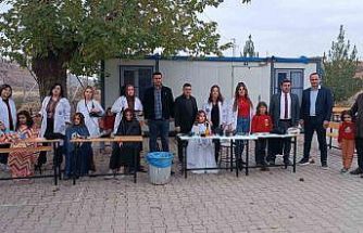 Batman’da köy okullarında eğitim gören öğrenciler ücretsiz tıraş edildi