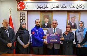 Bayburt’ta Filistin için düzenlenen hayır çarşılarında 1 milyon liranın üzerinde bağış toplandı