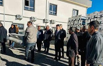 Besni’de 84 yetiştiriciye otomatik yemlik dağıtıldı