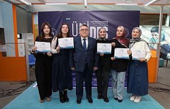 BEUN Öğrenci Topluluklarının ÜNİDES başarısı sertifika töreniyle taçlandırıldı