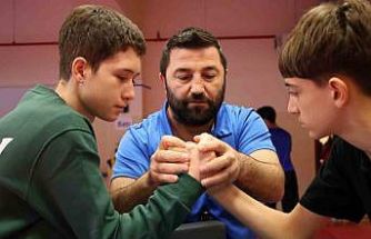 Bilecik’te Bilek Güreşi Gençler İl Birinciliği tamamlandı