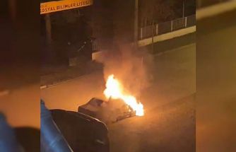 Bolu’da Tofaş otomobil alev alev yandı