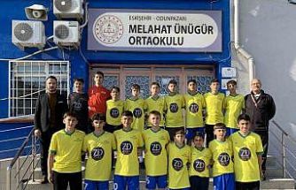 Bu okul futbol branşında üst üste 10 yıldır şampiyon
