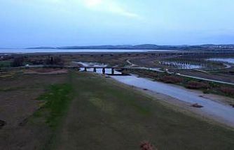 Büyükçekmece gölünde su azalıyor