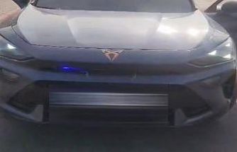 Çakarlı aracın sürücüsüne 276 bin TL ceza kesildi, trafikten men edildi