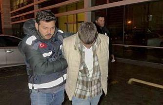 Çaldığı motosikleti tarlaya attı, parmak izinden yakalandı