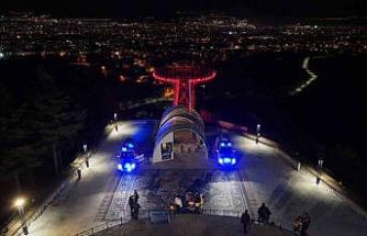 Cam seyir terasta anlamlı ışıklandırma