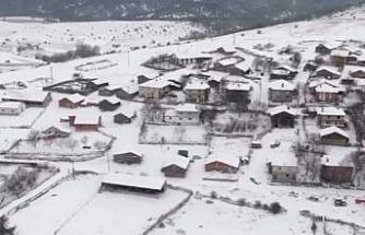 Çankırı’nın yüksek kesimlerinde kar yağışı etkili oluyor