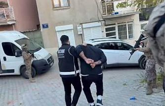 Çeşme’de özel harekat destekli operasyon: 6 ayrı suçtan aranan firari yakalandı