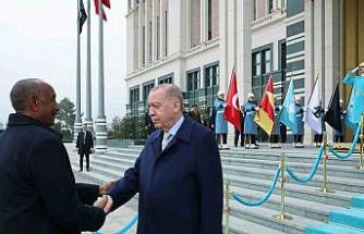 Cumhurbaşkanı Erdoğan, Sudan Egemenlik Konseyi Başkanı  el Burhan’ı resmi törenle karşıladı