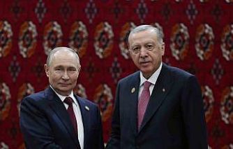 Cumhurbaşkanı Recep Tayyip Erdoğan ile Rusya Devlet Başkanı Vladimir Putin’in Aşkabat’taki görüşmesi başladı.