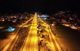 D-100 karayolunda kar çilesi: Araçlar mahsur kaldı