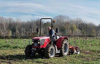 Dekan, öğrencilerin eğitimi için direksiyon başına geçti