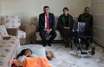 Devlet Bahçeli’den Diyarbakırlı engelli kıza tekerlekli sandalye sürprizi