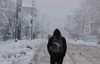 Düzce’de 2 ilçede okullar tatil edildi