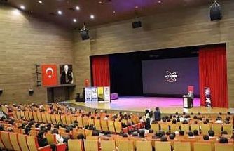 EBYÜ’de dijital bilgi ve yapay zekâ konuşuldu