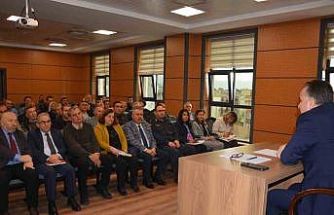 Edremit’te 2025 yılı sonu muhtarlar değerlendirme toplantısı gerçekleştirildi