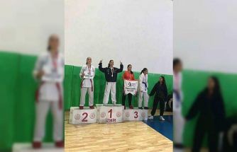 Efeler’den karatede çifte madalya gururu