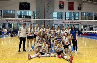 Elazığ Belediyespor  Kadın Voleybol Takımı, deplasmandan galibiyetle  ayrıldı