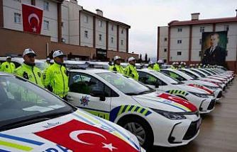Erzincan’da güvenlik güçlerine 122 yeni araç teslim edildi