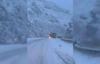 Erzurum-Erzincan karayolunda ağır tonajlı araçların geçişine izin verilmiyor