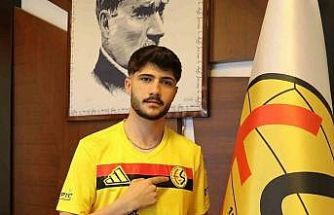 Eskişehirspor’dan orta sahaya takviye
