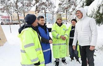 Eyyübiye Belediyesi ekiplerinden kar mesaisi