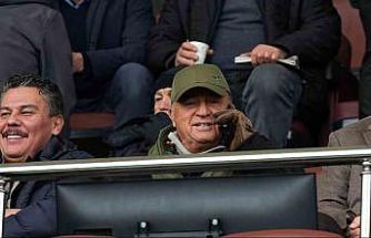 Fatih Terim, Sarıyer - Bodrum FK maçını tribünden izledi