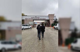 FETÖ’ye üye olmaktan aranan şahsı polis yakaladı