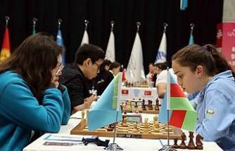 Gaziantep’te satranç tarihine geçen çifte şampiyona heyecanı sürüyor