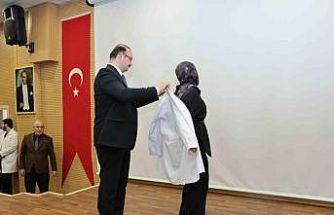 Geleceğin diş hekimleri mesleğe ilk adımlarını attı