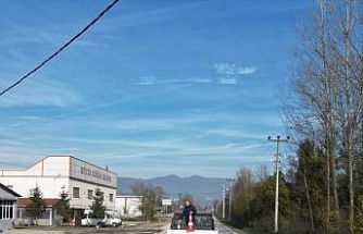 Güvenli ulaşım için Çilimli’de yol çizgileri yenileniyor