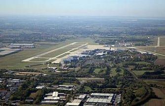 Hannover Havalimanı’nda dron tehlikesi nedeniyle uçuşlar aksadı