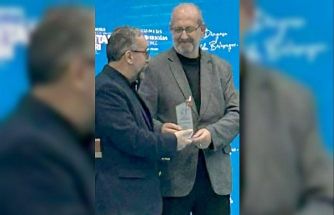 Hasan Hüseyin Tokuş’a edebiyat ödülü