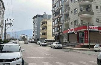 Hatay’da kuvvetli fırtına etkisini hissettirdi