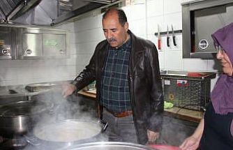 Iğdır’da pansiyon ziyaretinde koruyucu ekipman tartışması