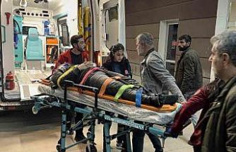 İki otomobil çarpıştı: 2 yaralı