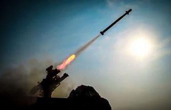 İran’dan Umman Denizi’nde füze atışı