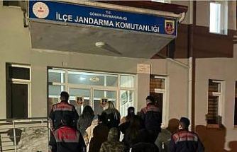 Isparta’da düzensiz göç ve göçmen kaçakçılığına yönelik kontrollerde 5 yabancı uyruklu şahıs yakalandı