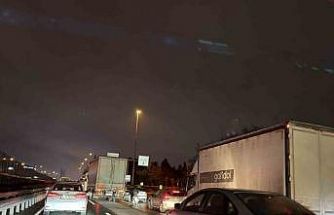 İstanbul’da trafik yüzde 90’a ulaştı, ağır vasıtalar dikkat çekti