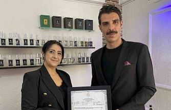 İzlediği filmden etkilenen kadın kendi işini kurup parfümör oldu