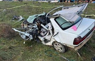 İzmir’de feci kaza: 1 ölü, 1 yaralı