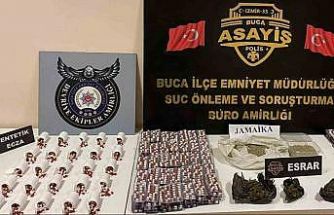 İzmir’de uyuşturucu satıcısına operasyon: 5 binden fazla hapla yakalandı