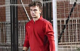 İzmirli kaleci Kaan Tınmaz takımsız kaldı, halı sahaya kiralık kaleci oldu