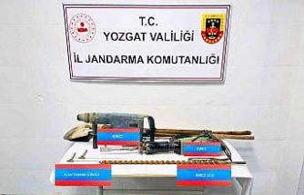 Kaçak kazı yapan 5 kişi suçüstü yakalandı