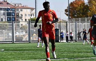 Kafayat Atoke Başhıru durdurulamıyor