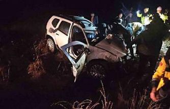 Kamyonla çarpışıp şarampole devrilen otomobil sürücüsü hayatını kaybetti