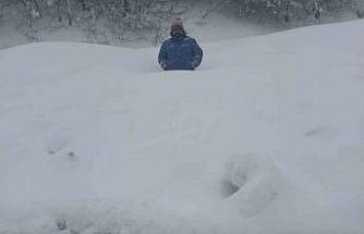 Karabük-Bartın yolunda kar kalınlığı 1,5 metreyi aştı