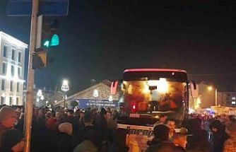 Karapınar’da umre yolcuları dualarla uğurlandı